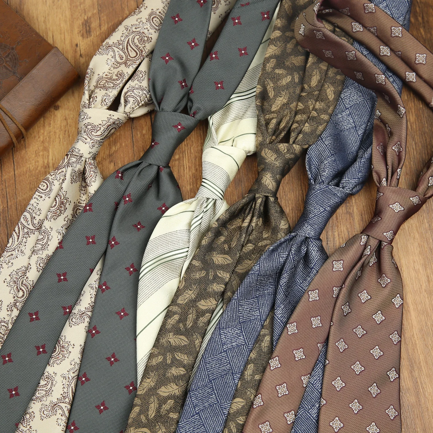 avata-casual-marrom-feita-a-mao-para-homens-estilo-britanico-formal-de-negocios-no-retro-8cm-de-largura-padrao-floral