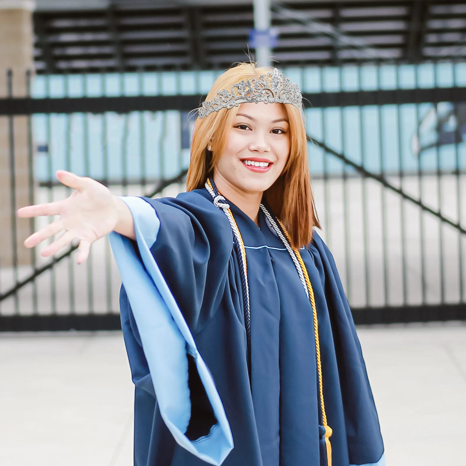 

Glitter Rhinestone Crown Prom Queen Satin Sash Party Wedding Costume Accessory Set For Graduation Celebration Decoration (White)