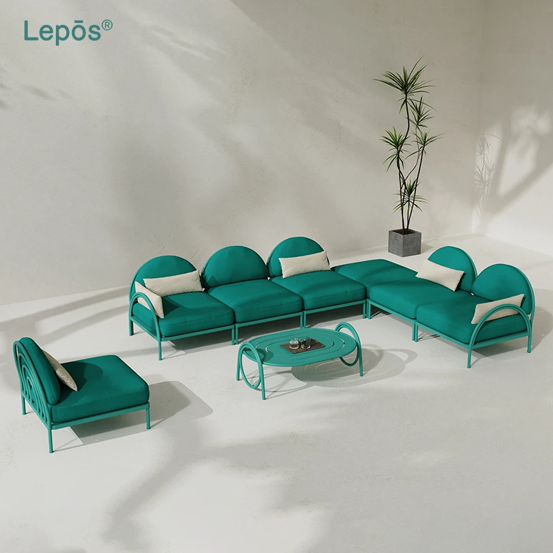 الأثاث الخارجي الحديثة أريكة حديقة فناء فيلا فناء وحدات الاقسام أريكة فاخرة فندق Resorts الألومنيوم طقم أريكة في الهواء الطلق