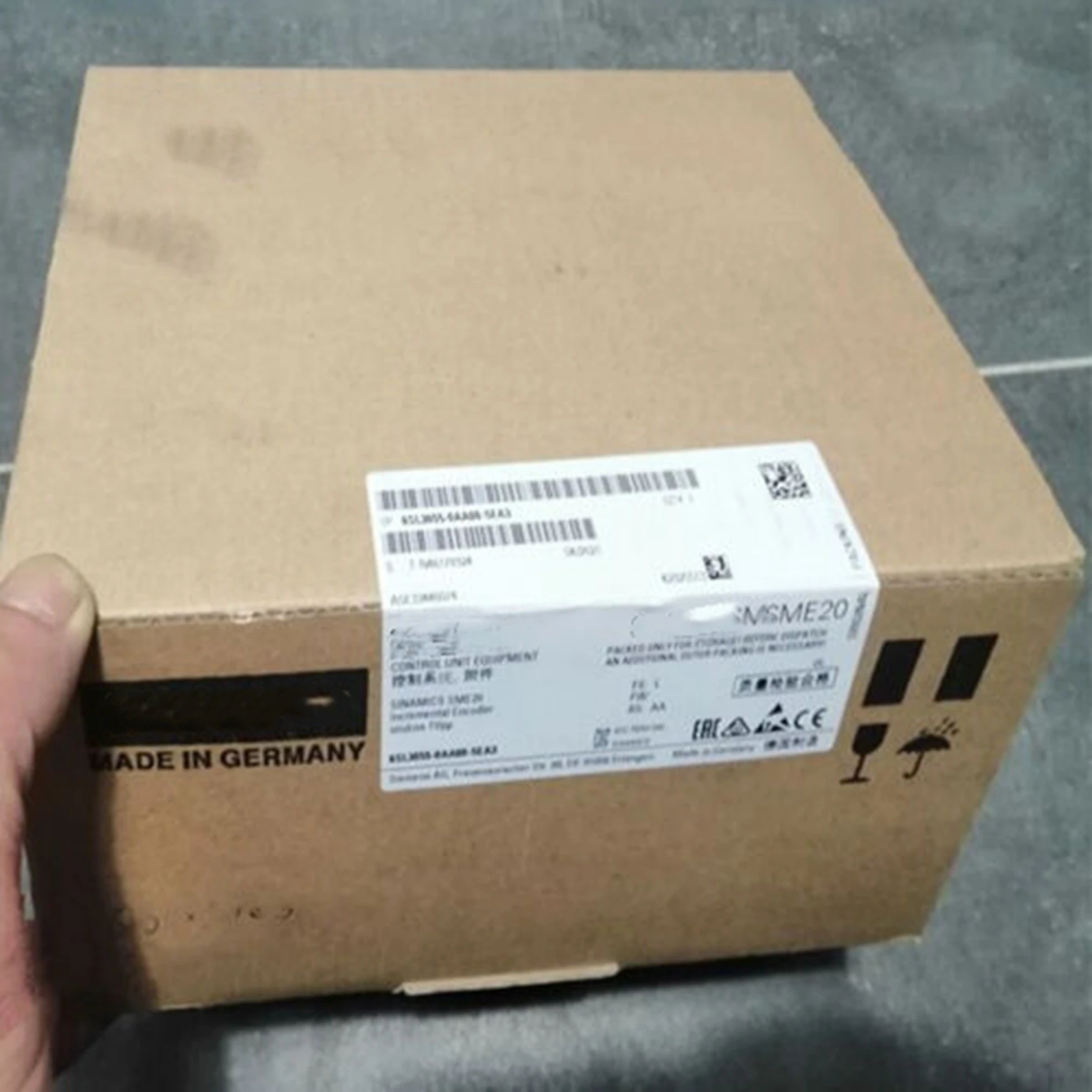 NEW 6SL3055-0AA00-3BA0  In the warehouse ready for deliveryh 1 pcs