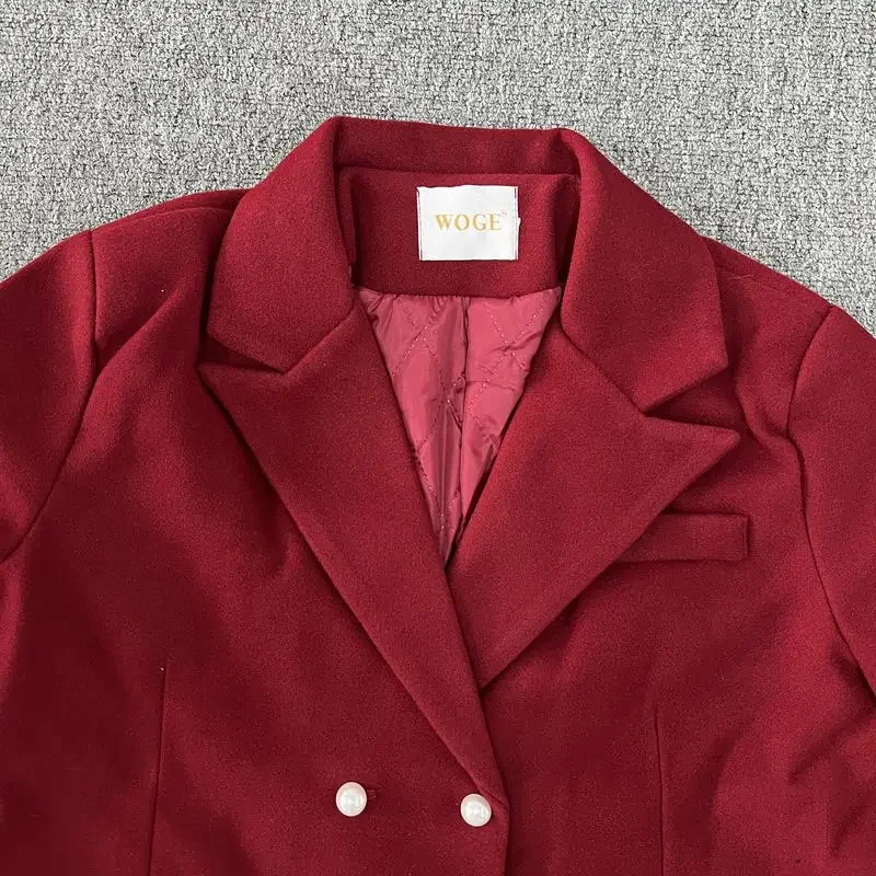 Chaqueta de traje de alta gama para mujer, Top rojo de temperamento social, hombro derecho, Año Nuevo, Navidad, otoño e invierno, 2024, A637