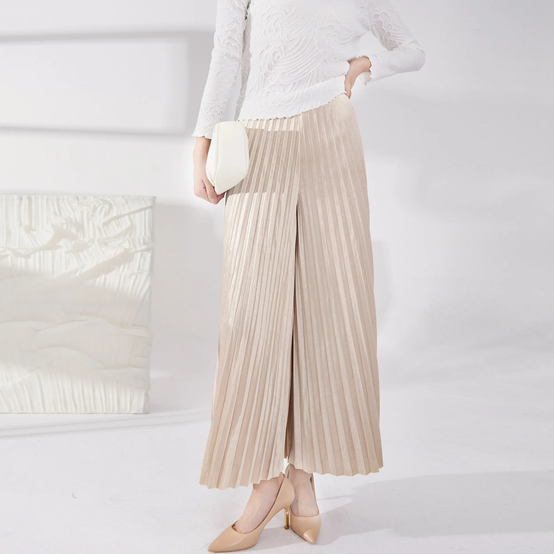 High Quality Plus Size Women Fashion Golden Velvet Casual Pants Women High Waist Wide Leg Pants Pleated Pants