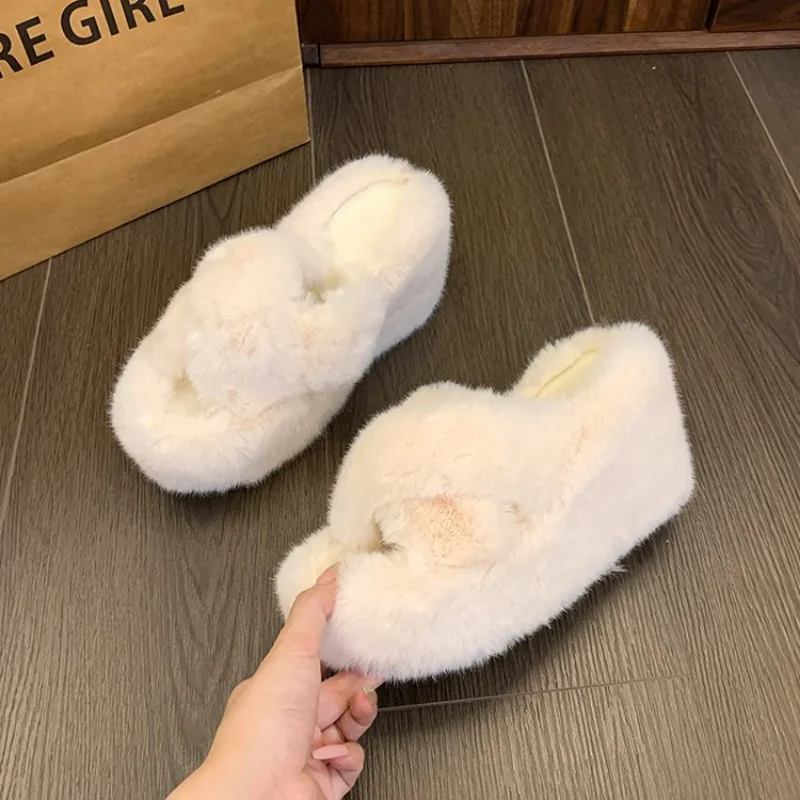 Woman Furry Ladies Faux Fur Luxury Fluffy Plush Slipper House Soft Fuzzy Girl Platform Indoor Flat Casual Sabot Round Toe Winter