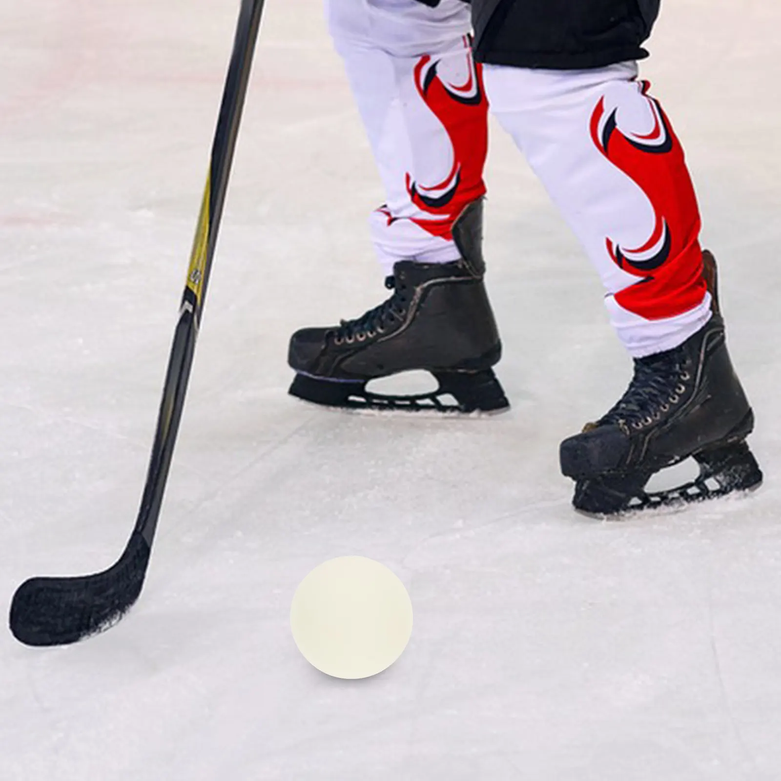 2Pcs Glow-in-The-Dark Hockey Puck for Roller Hockey Training and Competition Lightweight High-Density PVC Puck for Indoor