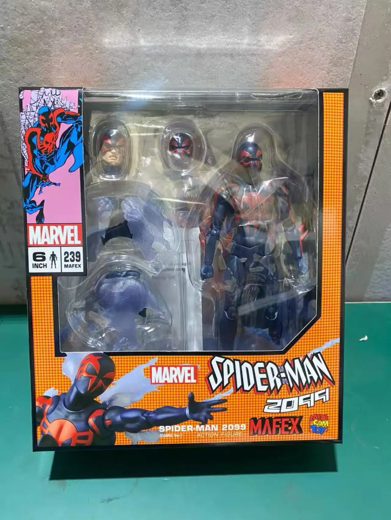 

MAFEX 1/12 Comic Version Spider-Man 2099 6-inch Moving Figure