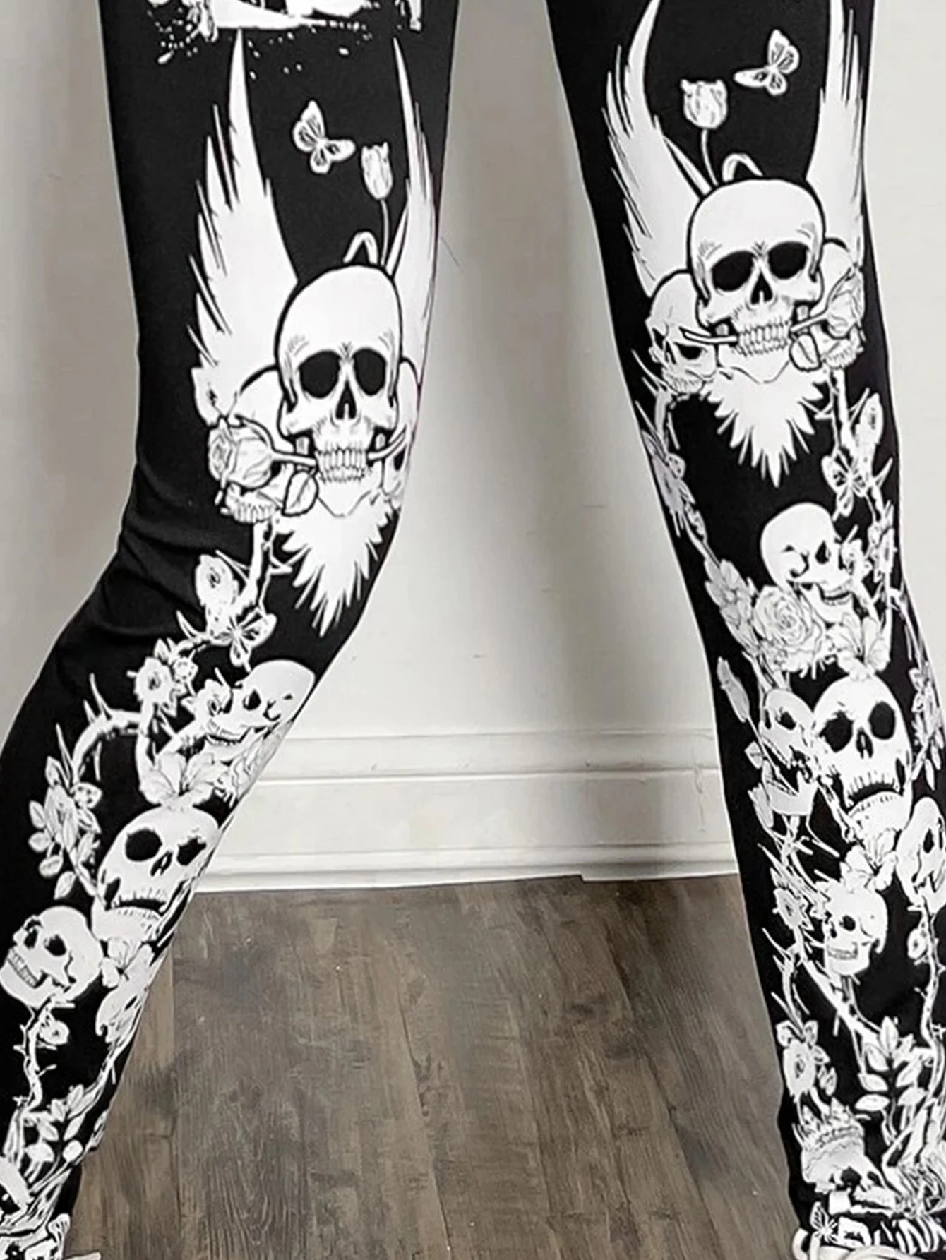 Explosive Halloween Skull Printed Leggings Women\'s New Fashion Punk Rock Stretch Shorts European Size Black Nine-point Pants