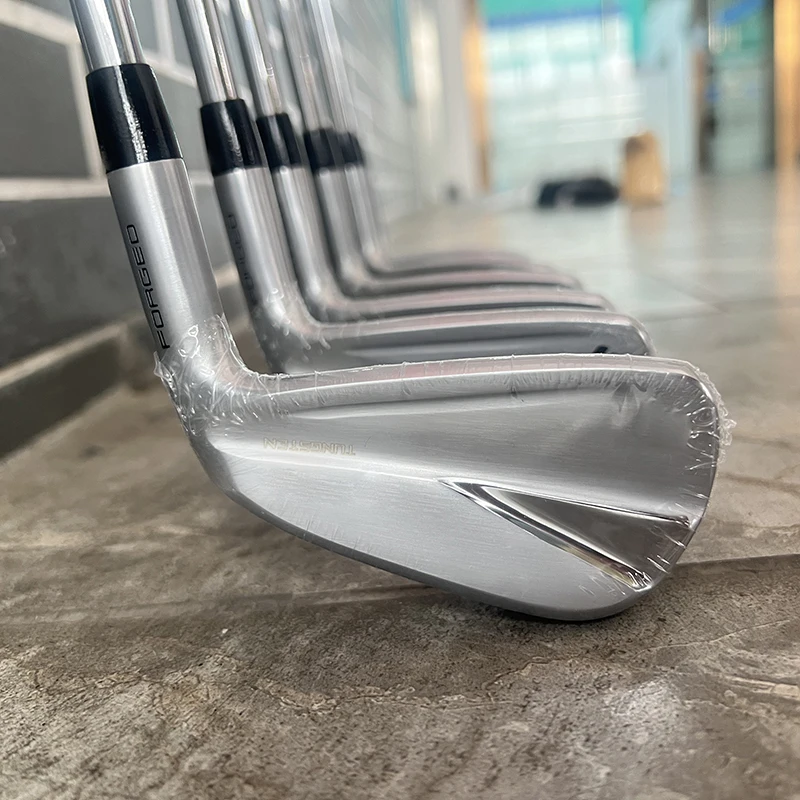 مجموعة حديد لنوادي الجولف ذات الشفرات المزورة مع تصميم مزورة لتعزيز الأداء مجموعة حديد الجولف باللون الفضي والأسود #2