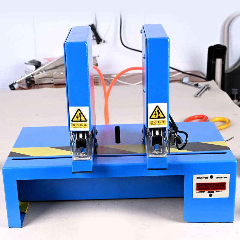 300 Times/Min For Paper Carton Book Packaging Material Single/Dual/Triple/Quad Head Office Grade Air-Powered 12 Gauge Stapler