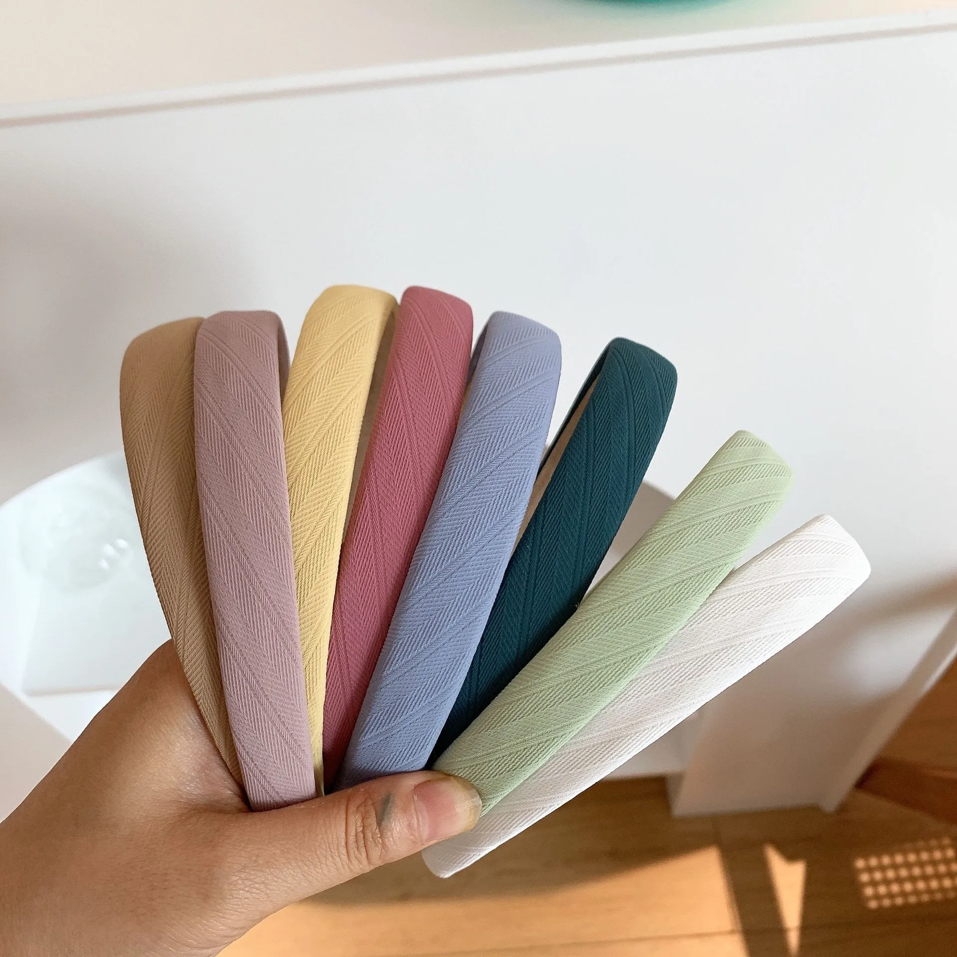 

Classic Stripe Hairband Pure Color Fabric Hair Hoop for Waing Face Applng Masks Hair Pring Beau Accory