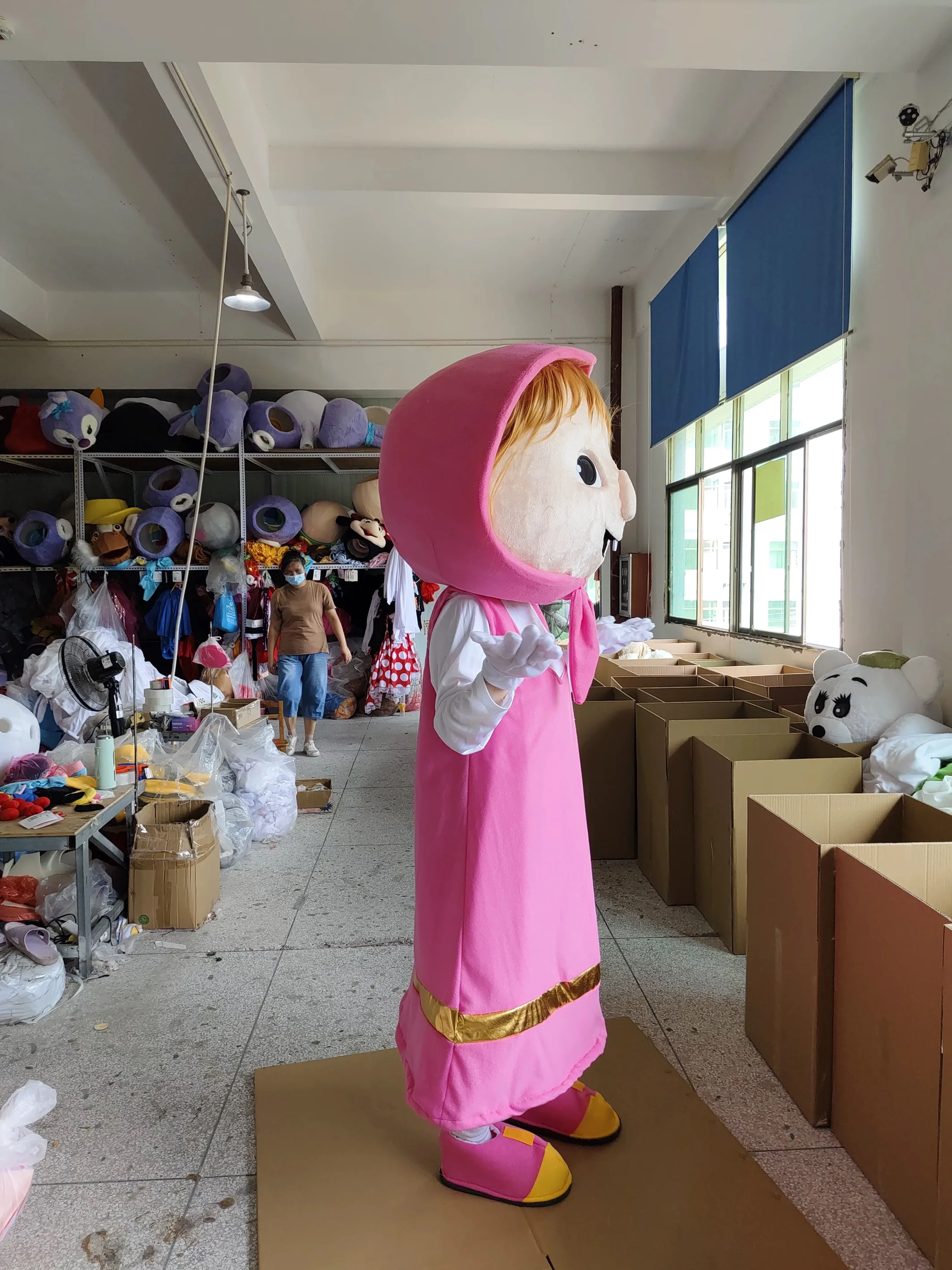 Pink girl Mascot Costume Cartoon Adult Pink girl Cosplay Suits Party Christmas Halloween Carnival Performance Outfit