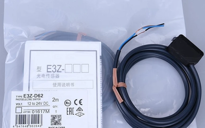 

New E3Z-D62 PNP 8-50cm Photoelectric Sensor