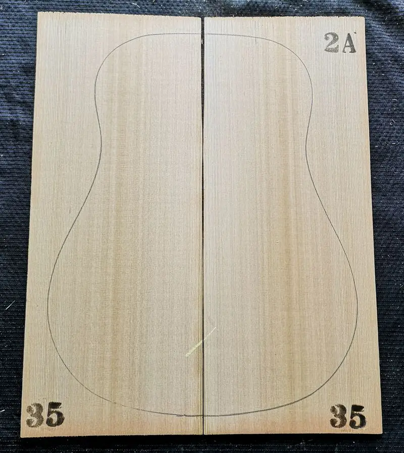 AA Grade Red Cedar Solid w Guitar Top 41 Inch DIY  Guitar Panel Handmade Guitars Making Material 4.5*220*550mm(2pcs)