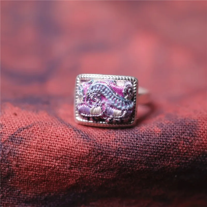 

Ethnic style embroidery, old embroidery, square blue dye, wax dye, index finger ring