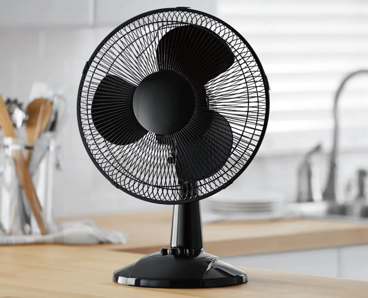 12 "3-Speed Oscillerende Tafelventilator Nieuwe Zwarte Verstelbare Kantelventilatorkop Instellingen Eenvoudige Montage Vereist Gewicht 5.07 Pond