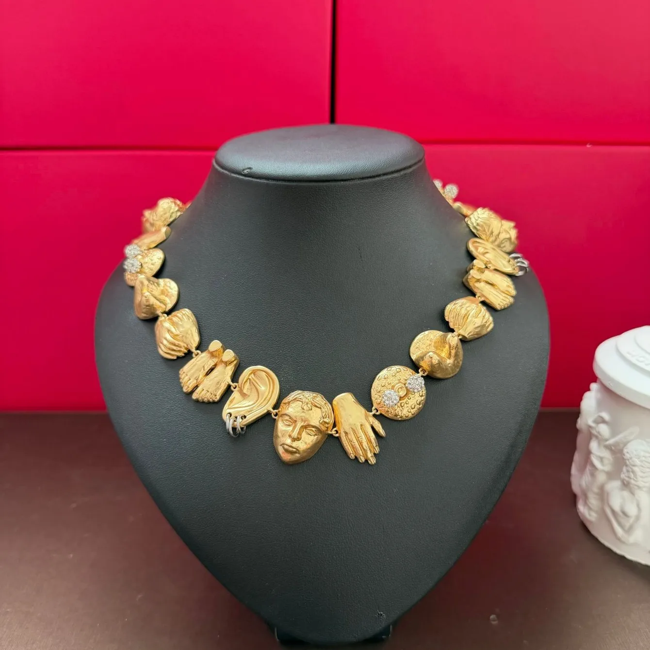Fashion Unique Enamel Facial‑Feature Brass Necklace, Exquisite Statement Jewelry Gift for Women