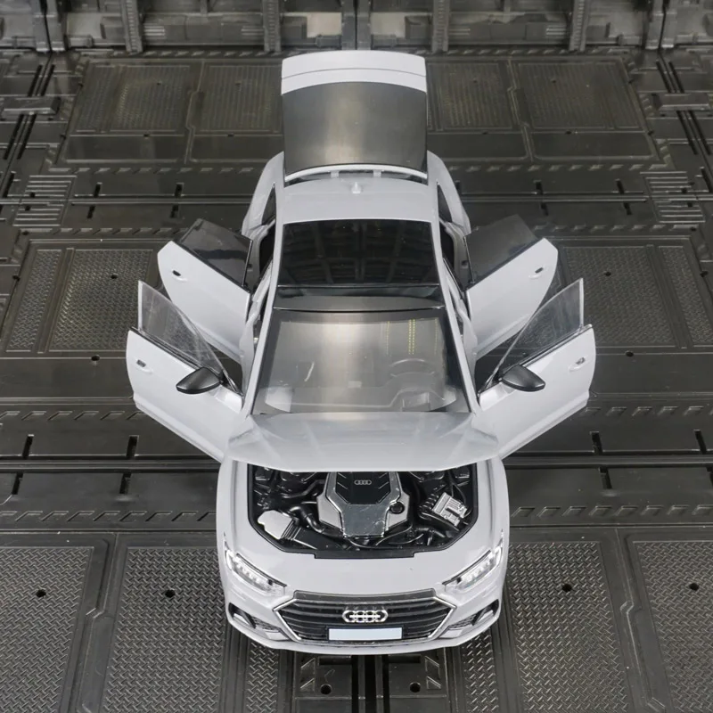 Simulación 1:24, modelo de coche de aleación Audi A7, puertas y capó de motor, el maletero se puede abrir, suspensión de dirección, sonido y luz