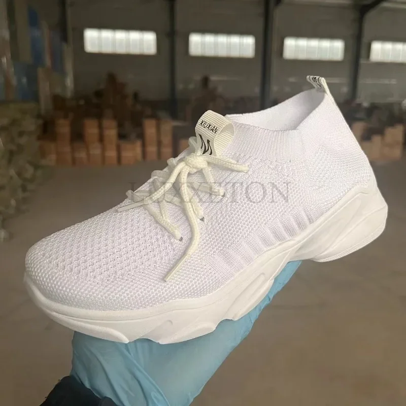 Damskie płaskie buty 2024 wiosenne i jesienne nowe modne zasznurowane siatkowe damskie wulkanizowane grube podeszwy codzienne buty sportowe