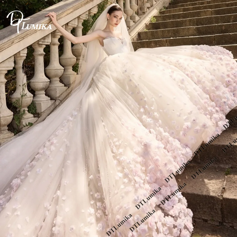 Luxury 3D Flowers Ball Gown Wedding Dress Strapless Beaded Sweetheart Customized Bride Dresses Church Bridal Gown Plus Size