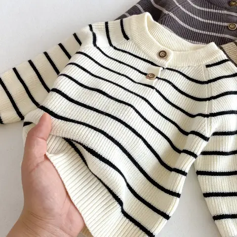 8 best sales stickad babyoutfit - №4
