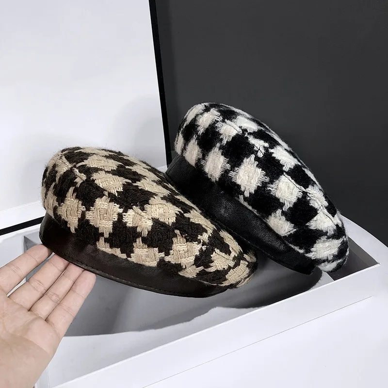 Japanese women\'s new style sweet classic  plaid beret