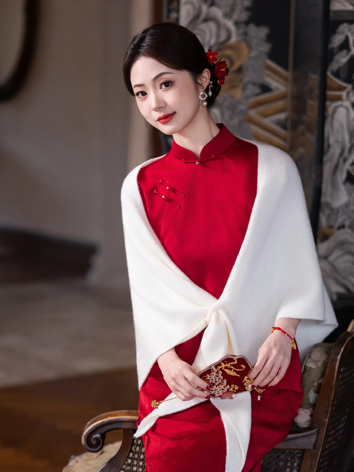 エレガントな白い新しい中国風チャイナドレスアウターショール三角スカーフ婚約ウェディングドレスアウタービューティーデイリー多機能