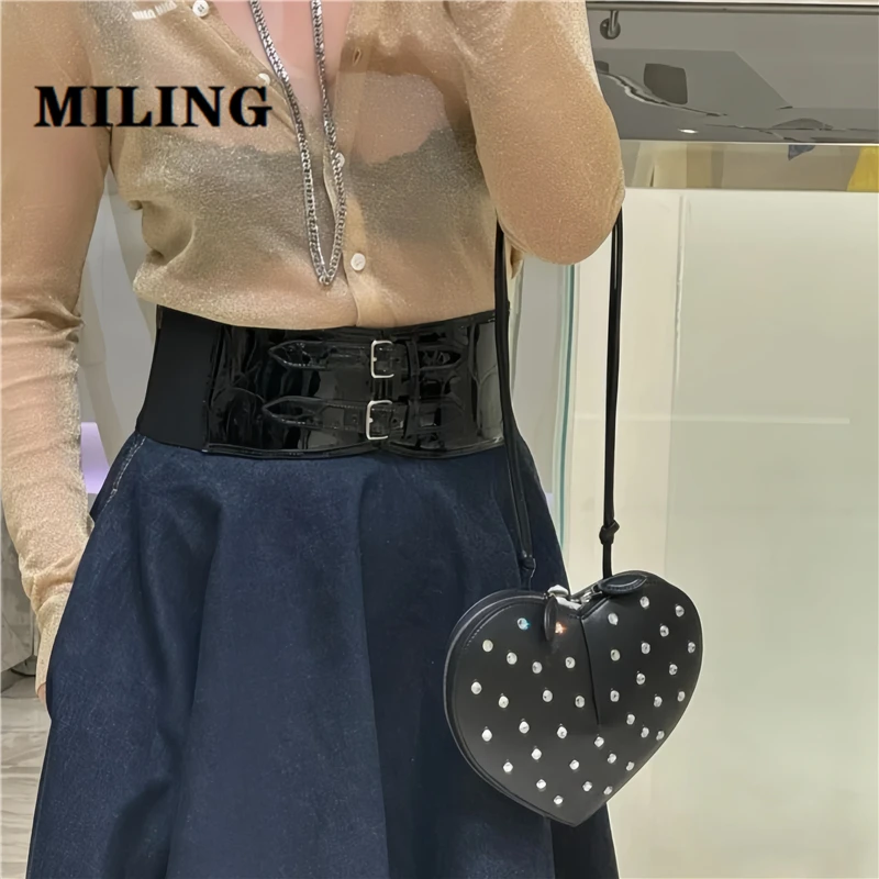 2024 Crystal Studded Heart Bags Lady Mini Messenger Bag Fashion Coin Purse Gift Love Crossbody Bag Wedding Single Shoulder Bags