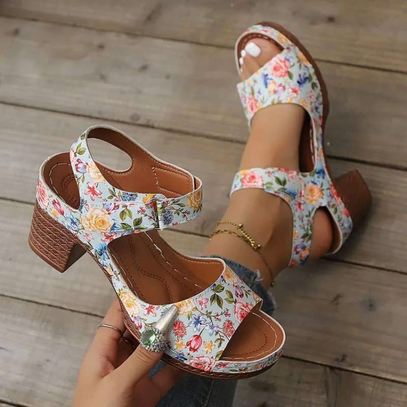 

Women's Sandals Open Toe Block Heel Floral Pattern Platform Ankle Strap Hook Loop Fastener Casual Summer Bohemian Shoes Outfit