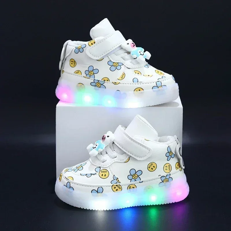 Spring Autumn and Winter Children's Lighting Casual Shoes pu Girls and Boys LED Sneakers Board shoes