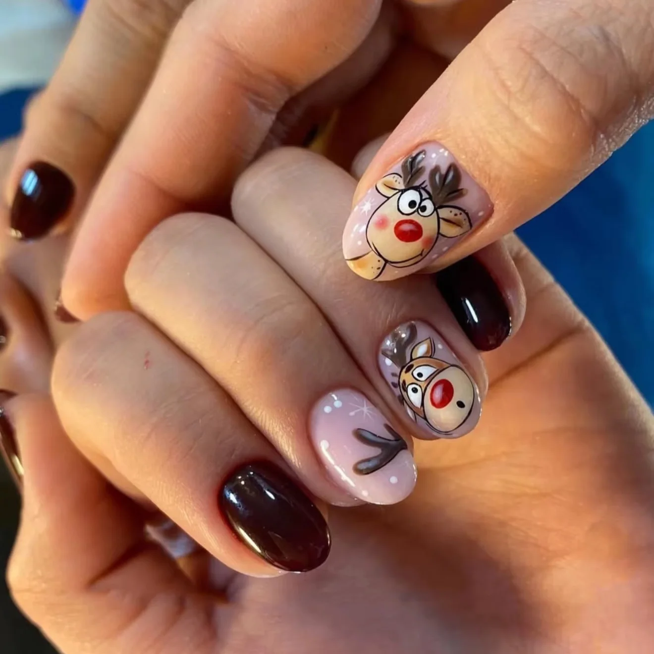 Christmas Short Round Stick On Nails Dark Wine Brown Nude Base Cute Rudolph Reindeer Hand Painted Reusable Wearable Nails