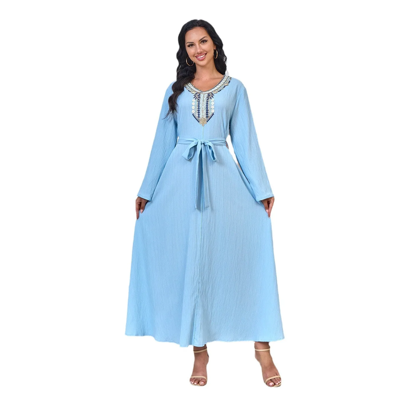 2025 الربيع والصيف منتج جديد موضة الشرق الأوسط دبي الملابس النسائية طوق زهرة مطرزة حبة رداء كبير سوينغ فستان