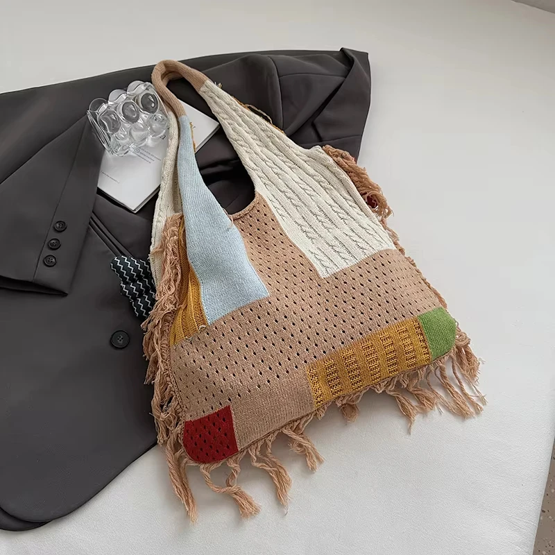 Cute Little Fish Relaxed Knitted Bag Summer New Commuter Versatile Shoulder Bag Contrasting Cut Out Tote Bag