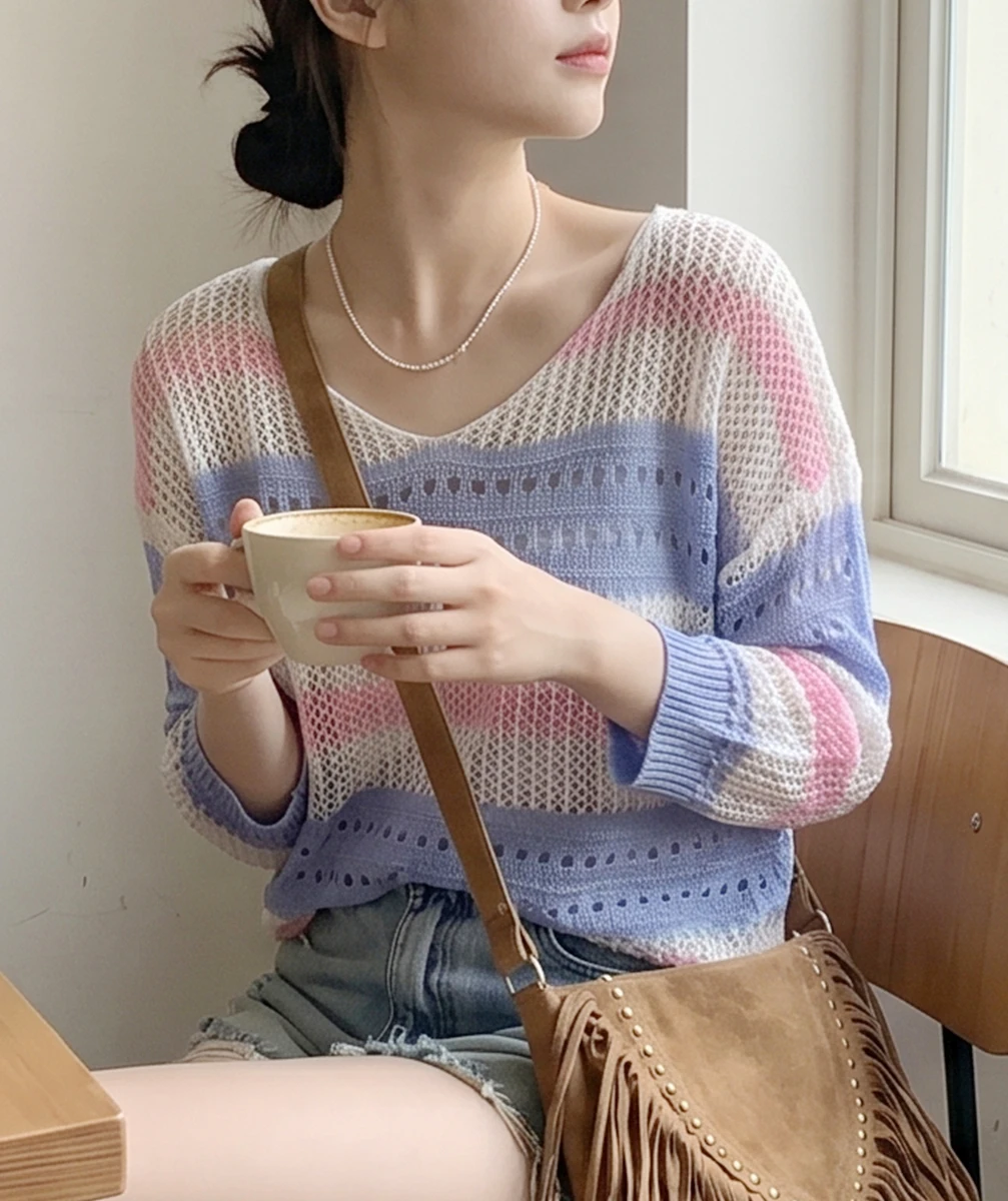 One Size Women's Hollow Out Striped Knit Top, V-Neck 3/4 Sleeve Loose Cover-Up, Lightweight Casual Beach Knitwear