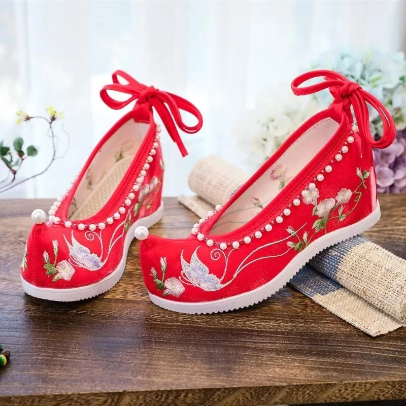 

Women's New Ethnic Style Wedges Embroidered Shoes Soft Sole Non Slip Cocked Shoe Toe Shallow Ankle Strap Hanfu Shoe Wedding Shoe