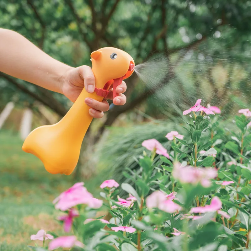 500ML Cartoon Watering Can Shower Head Garden Water Spray Bottle Manual Plastic Watering Can wholesale