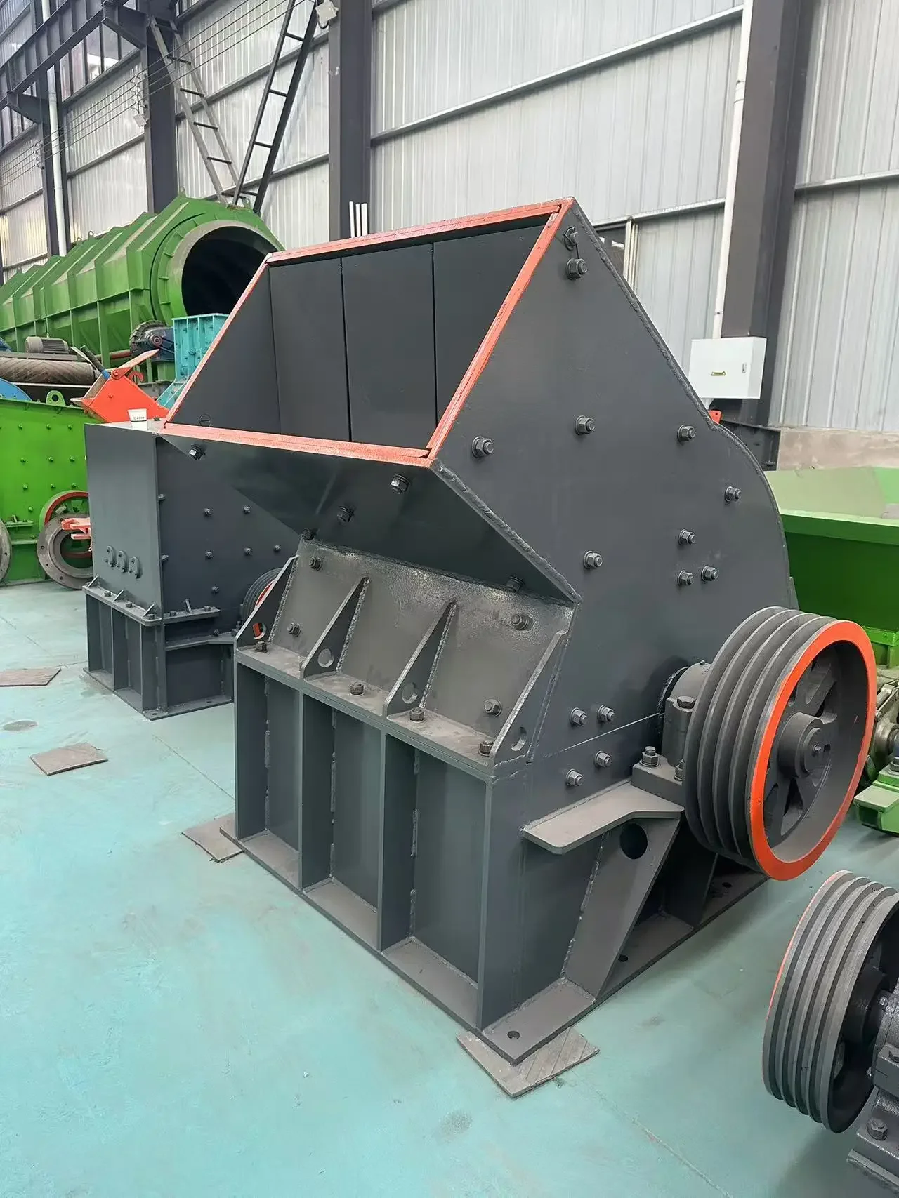 Small stone crusher hammer crusher mining machine for sand and gravel production