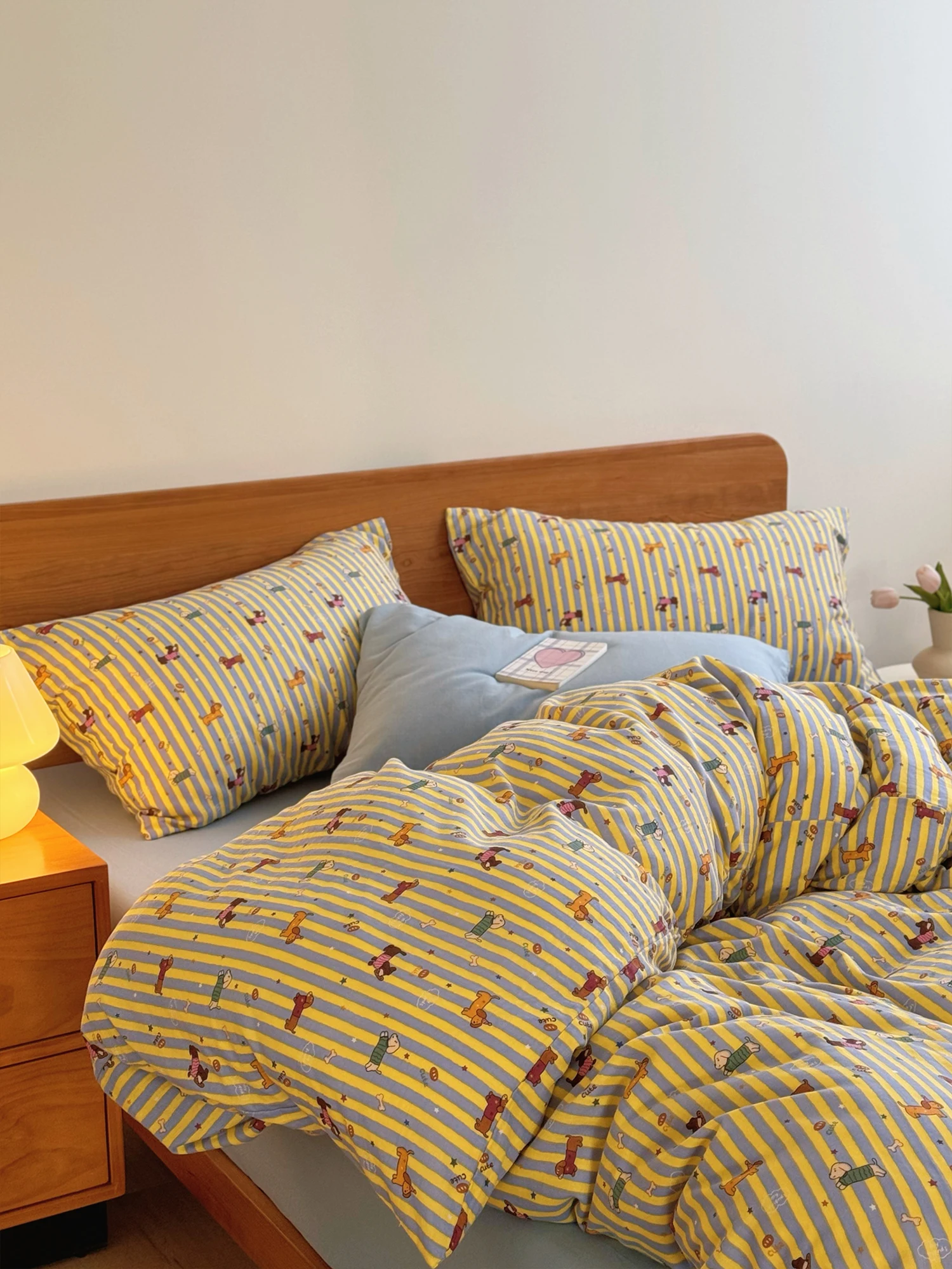 

Simple Style Cotton Duvet Cover Set Cartoon Cute Dog Pattern Double Layer Pure Cotton Dormitory Bedding Four Piece Set Single...