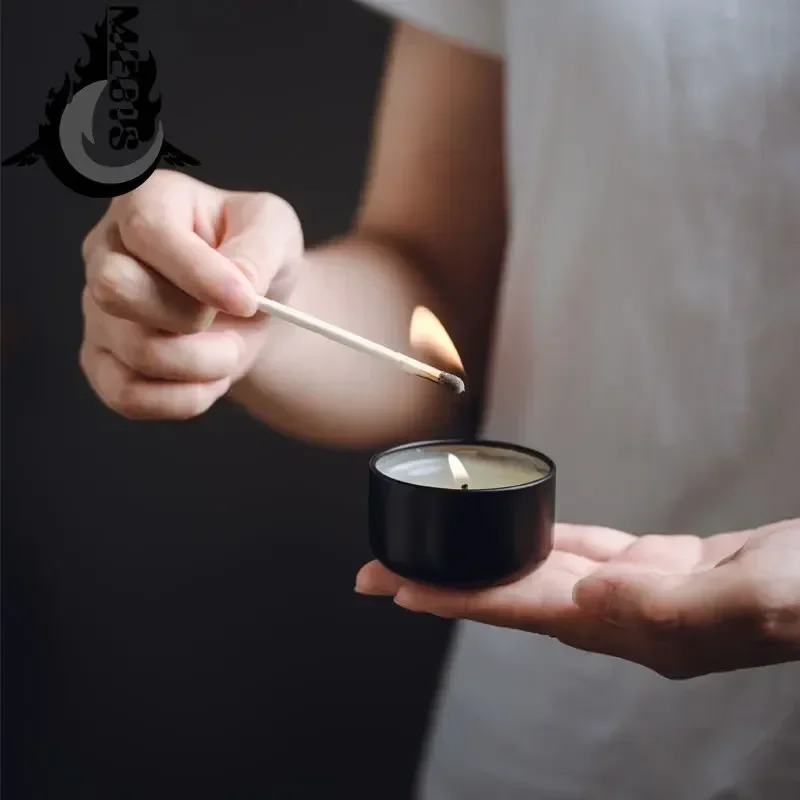 Wholesale Mini Aromatherapy Candles Black Tin Jars Candles Travel Hotel Candle Favor for Guests Baptismal Candle deco