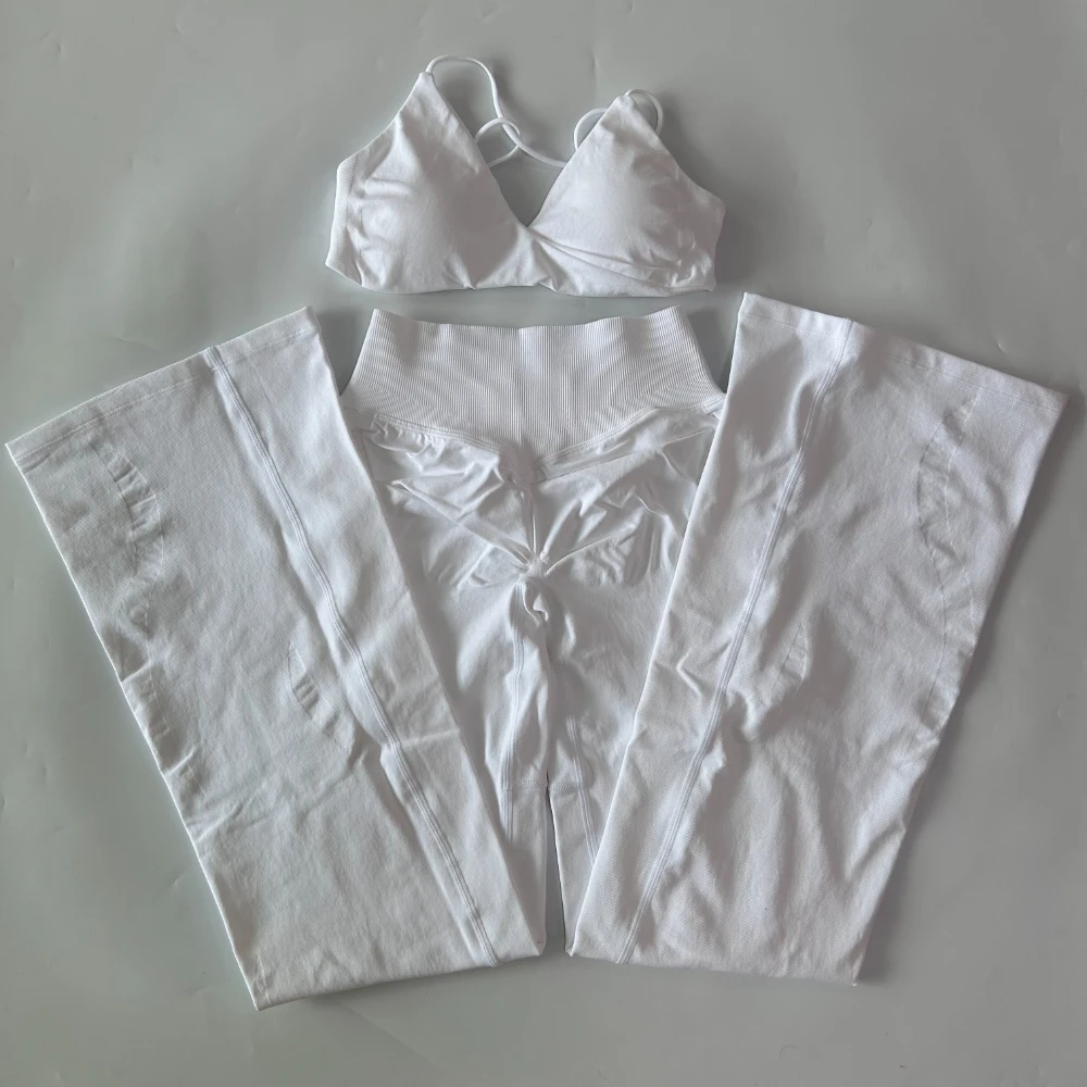 2-teiliges Set mit ausgestellten Leggings für Damen, Sport-BH mit Twist-Front, weite Yoga-Hose, nahtloses Yoga-Set, Trainingskleidung, Trainingsanzüge – Detail 14