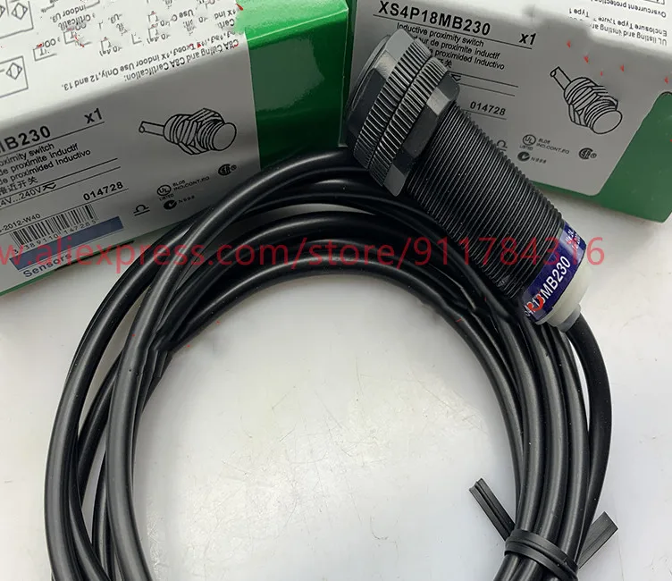 3pcs New High Quality schneider proximity switch  XS4P18MA230 XS4P18MB230