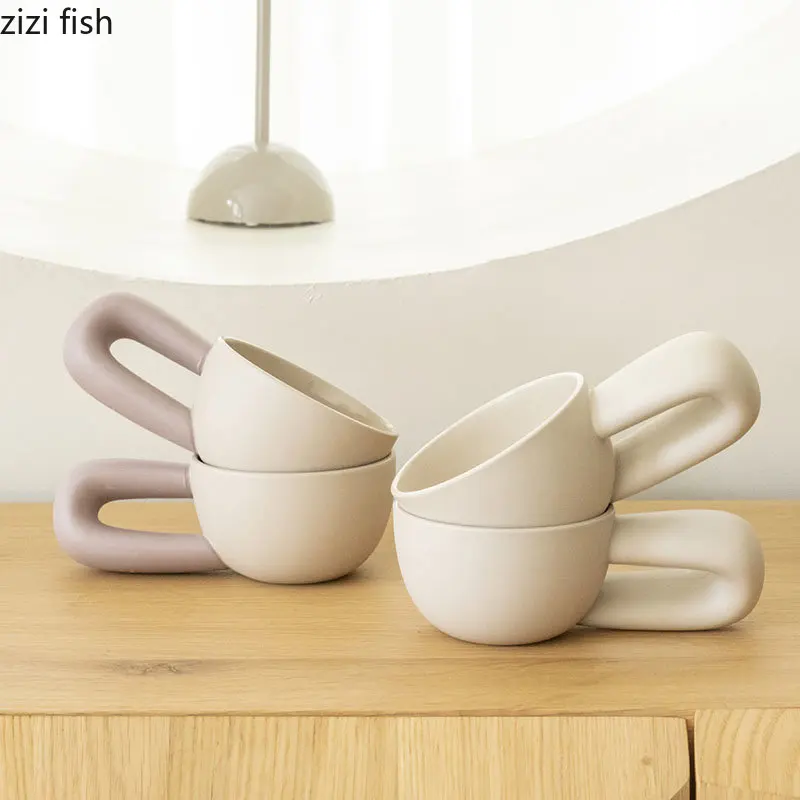 Taza de cerámica Simple, taza de café creativa con mango grande para oficina, té de la tarde, taza de leche, taza de jugo, taza de agua, tazas de té, productos para el hogar
