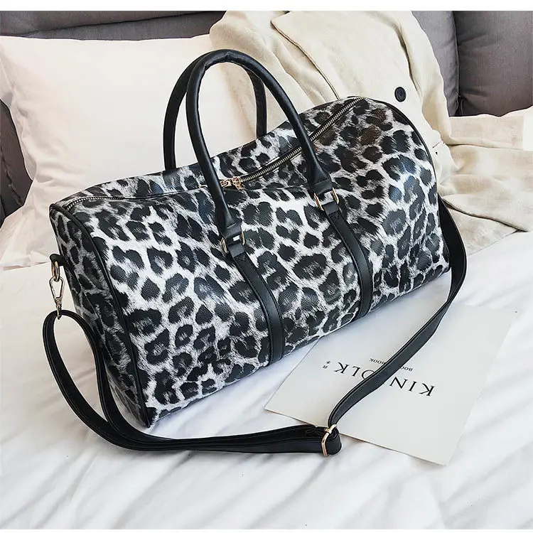 2023 New Leather Leopard Travel Bags Luxury Women Large Capacity Portable Female Shoulder Bag Handbag Vintage Travel Duffle Bag