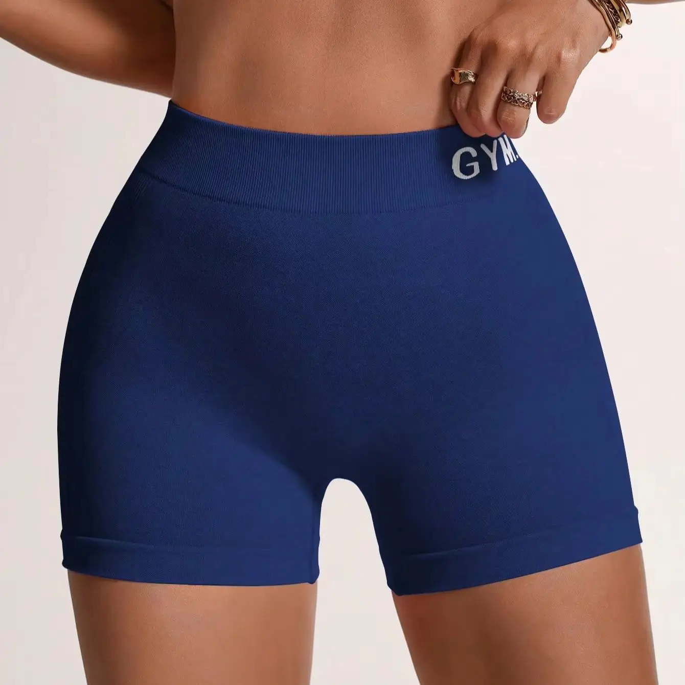 AliExpress LOVELYXIAYING Women's letter shorts, breathable nylon fabric, V-shaped buttocks, a good choice for yoga running and cycling
