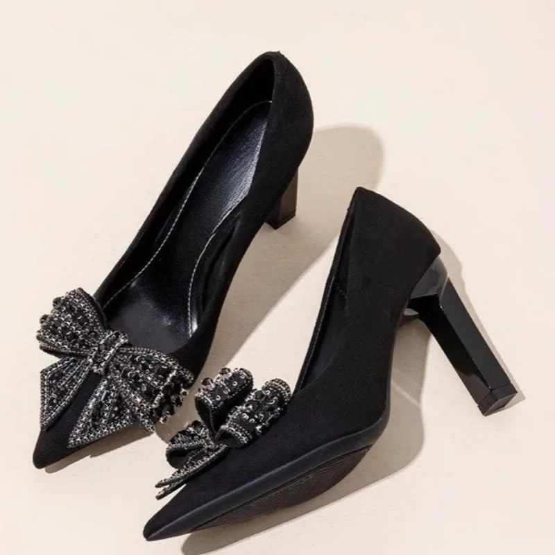 

Женские весенние новые замшевые туфли на очень высоком каблуке с черным бантом и стразами, темпераментные универсальные туфли на одинарном каблуке
