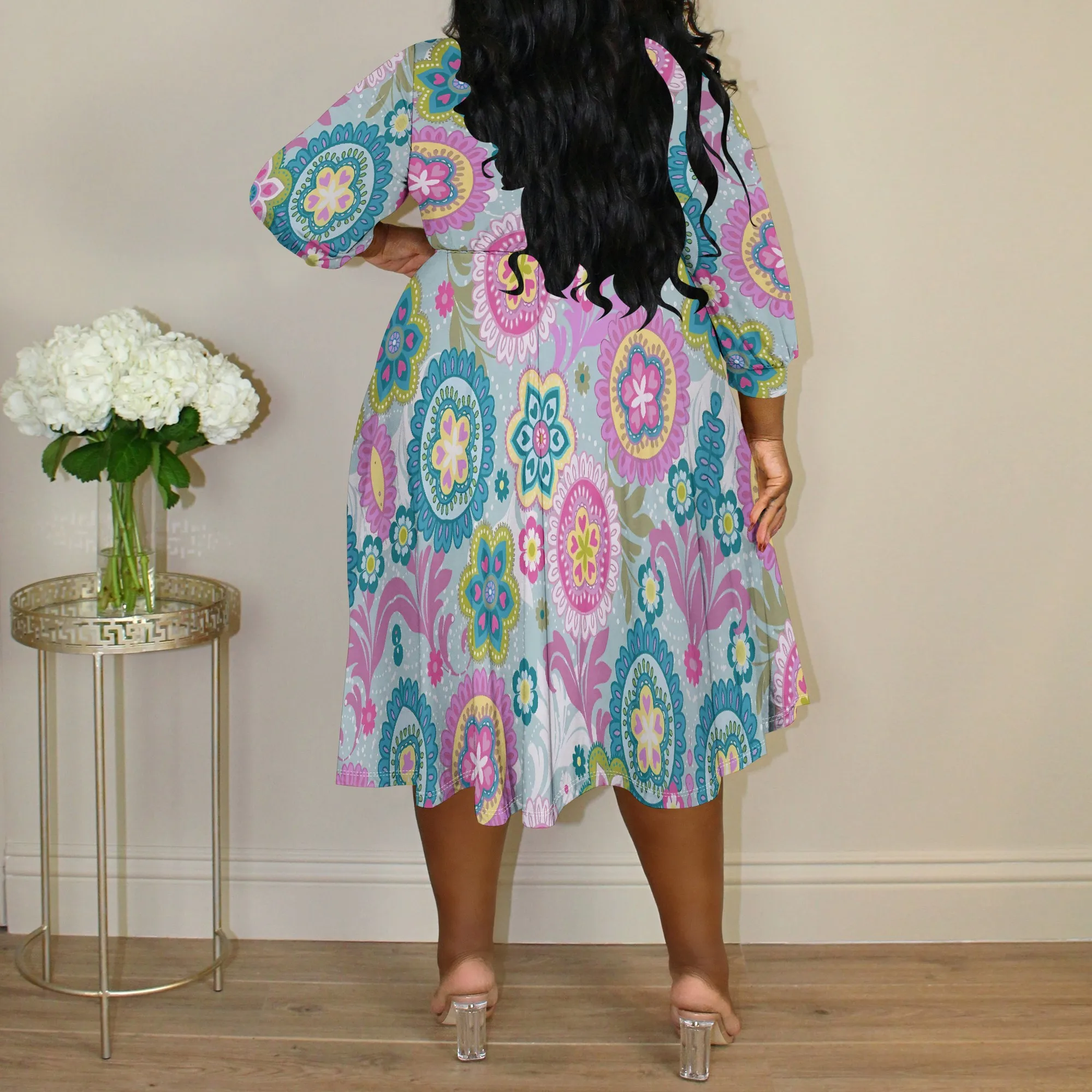 พลัสขนาดผู้หญิงคอวีแขน 3/4 ดอกไม้ Boho Wrap Midi ชุดเดรสฤดูร้อนสบายๆ Beachwear
