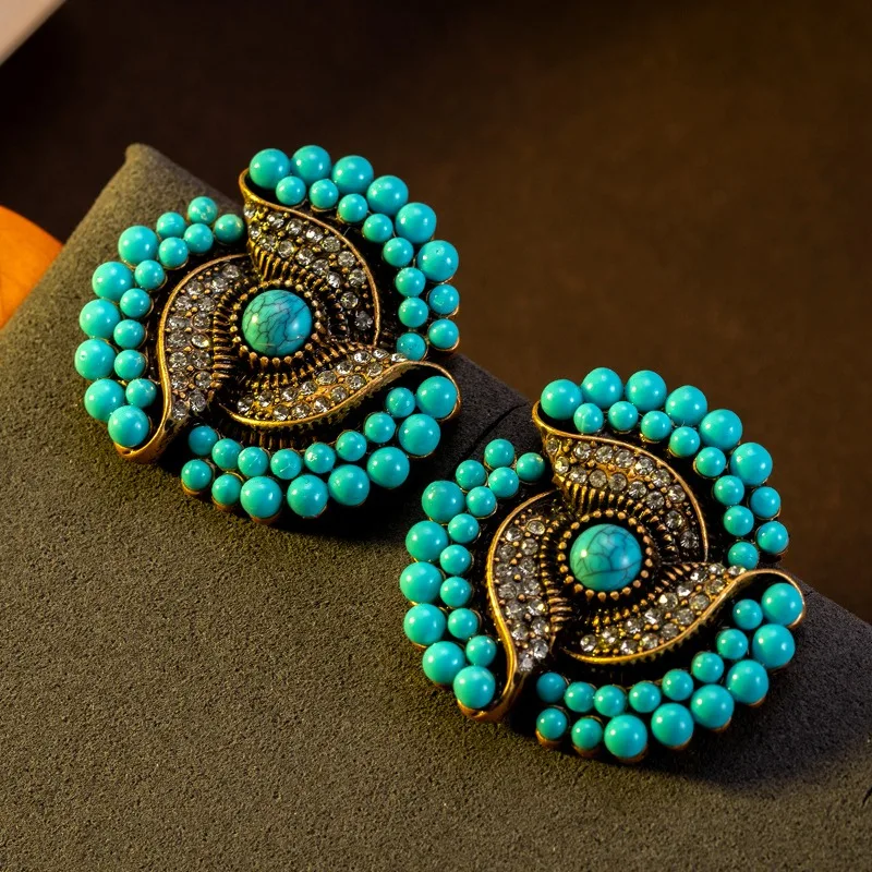 

Medieval Earrings Light Luxury High-end Feeling Autumn Winter Personality Earrings Retro Personality Temperament Fashion Earring