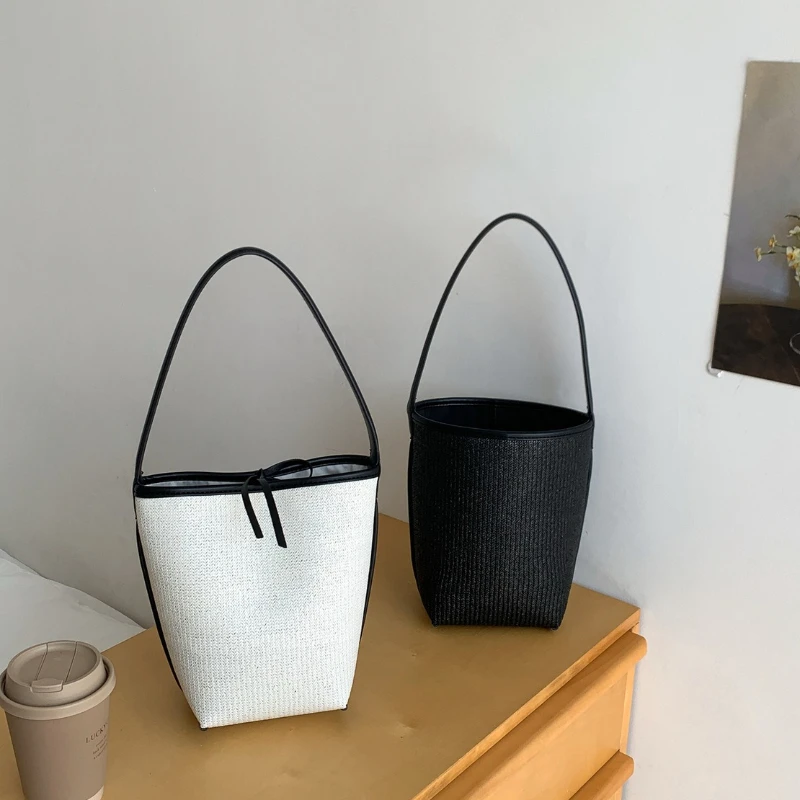 

New Fashion Woven Shoulder Underarm Bag Women Korean Style Color Block Bucket Beach Bag Casual Versatile Woven Women Tote Bag