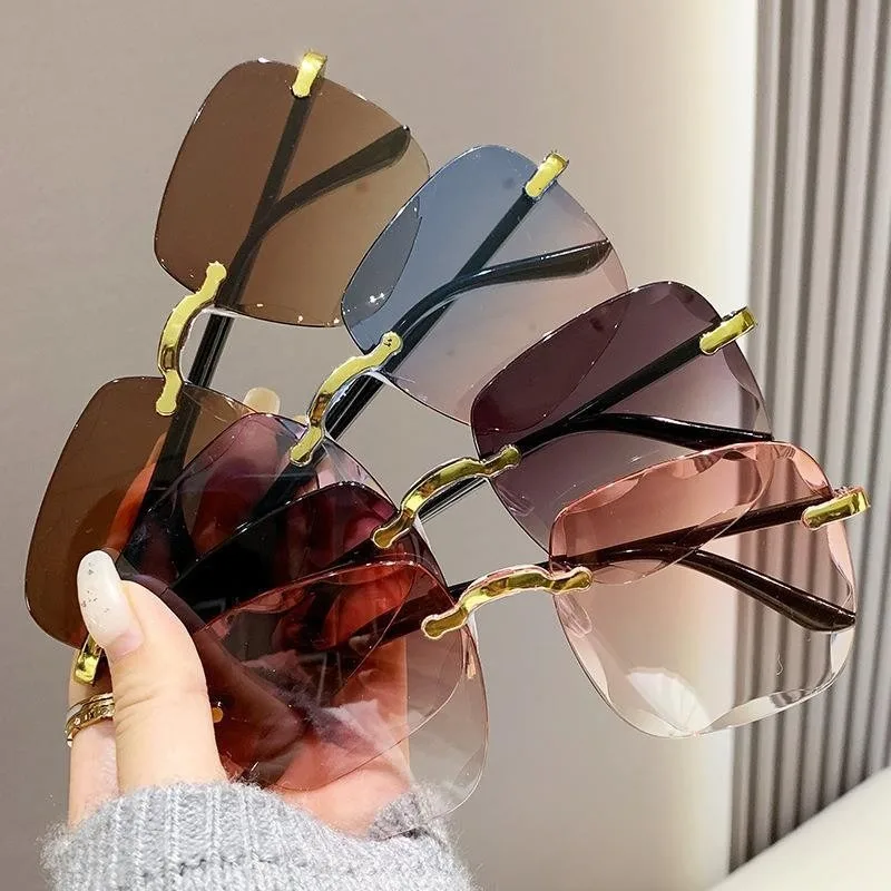 Square Rimless Sunglasses Women Luxury Brand Designer Summer Red Glasses Fashion Sun Glasses for Men UV400 Shades Sunglass Woman