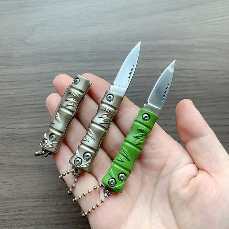 3CR13 Stainless Steel Sharp Small Pocket Knives Zinc Alloy Bamboo Handle Mini Folding Blade Knife Keychain EDC Tools for Camping