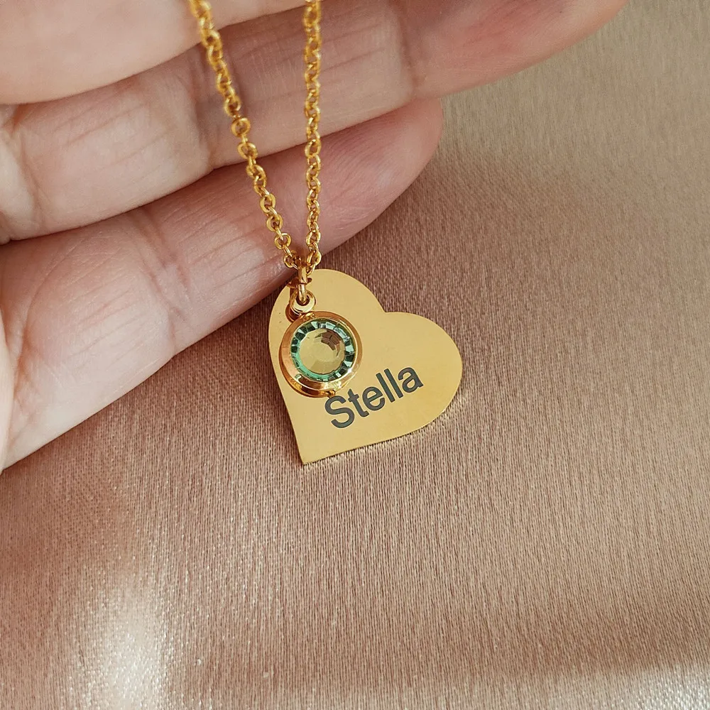 

Custom Engraved Heart Name Pendant Necklace Christmas Gift Personalized Name Birthstone Necklace 18K Gold Plated Chain Choker