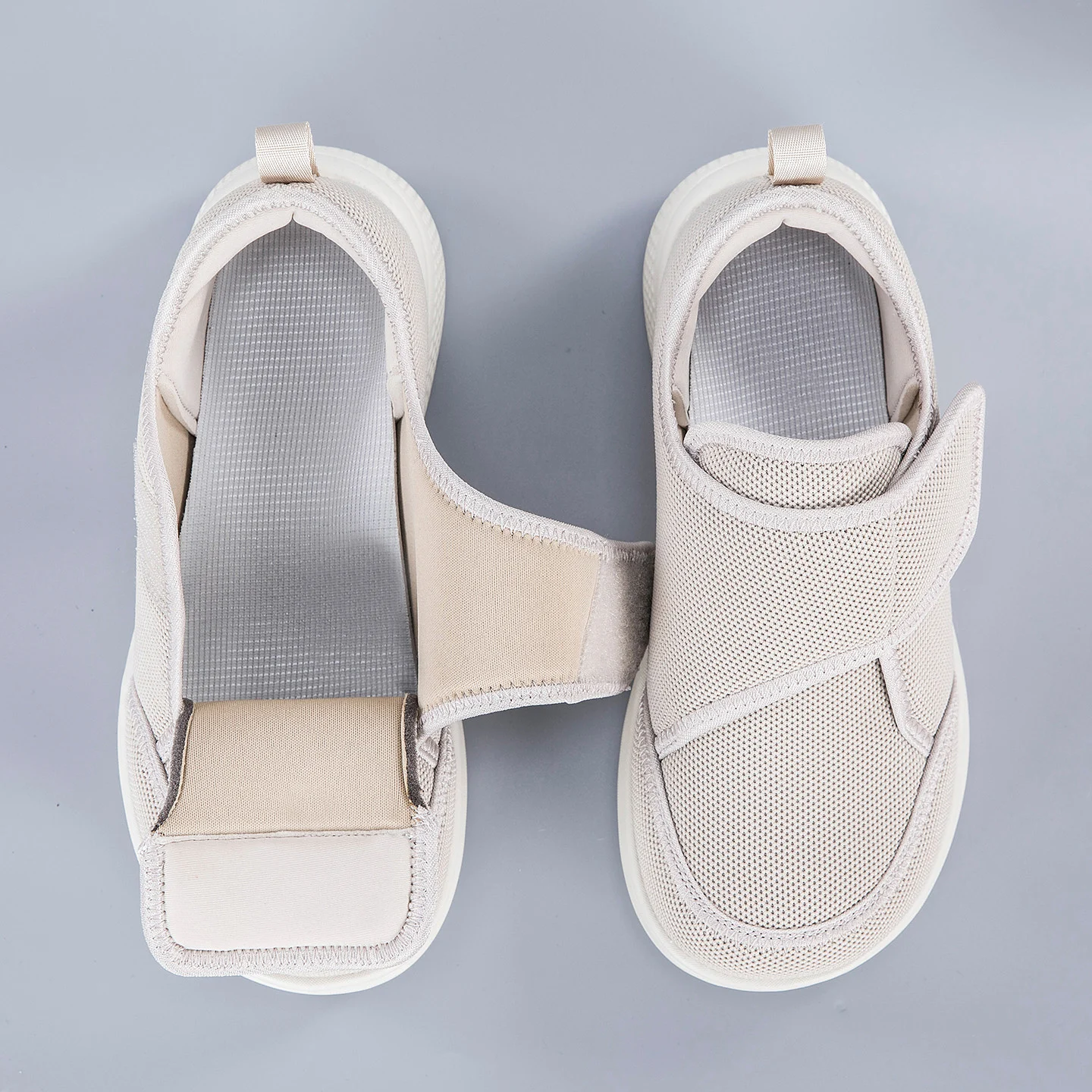 

Wide Box Diabetic Shoes for Men Extra Wide Hook and Loop Arch Support Walking Shoes for Elderly Swollen Feet Foot Pain Relief